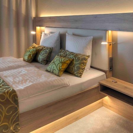 Deeke'S Quellenhof Hotel ลุบเบคเคอ ภายนอก รูปภาพ