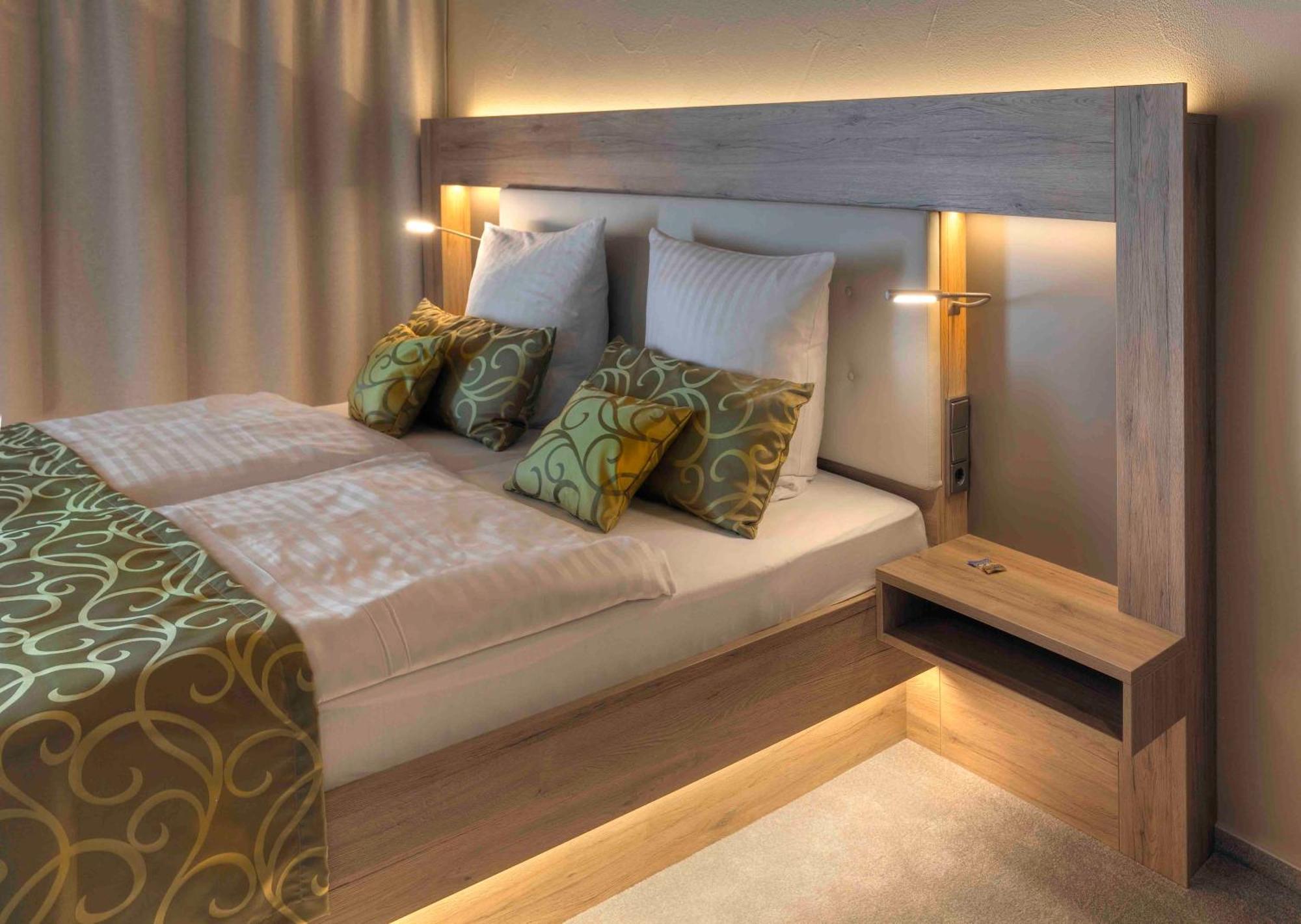 Deeke'S Quellenhof Hotel ลุบเบคเคอ ภายนอก รูปภาพ